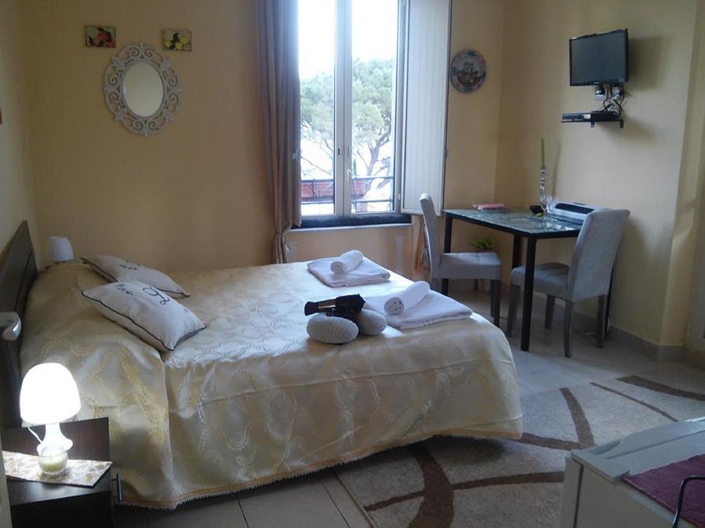 Casa Lanfranchi Bed & Breakfast ตาออร์มินา ห้อง รูปภาพ