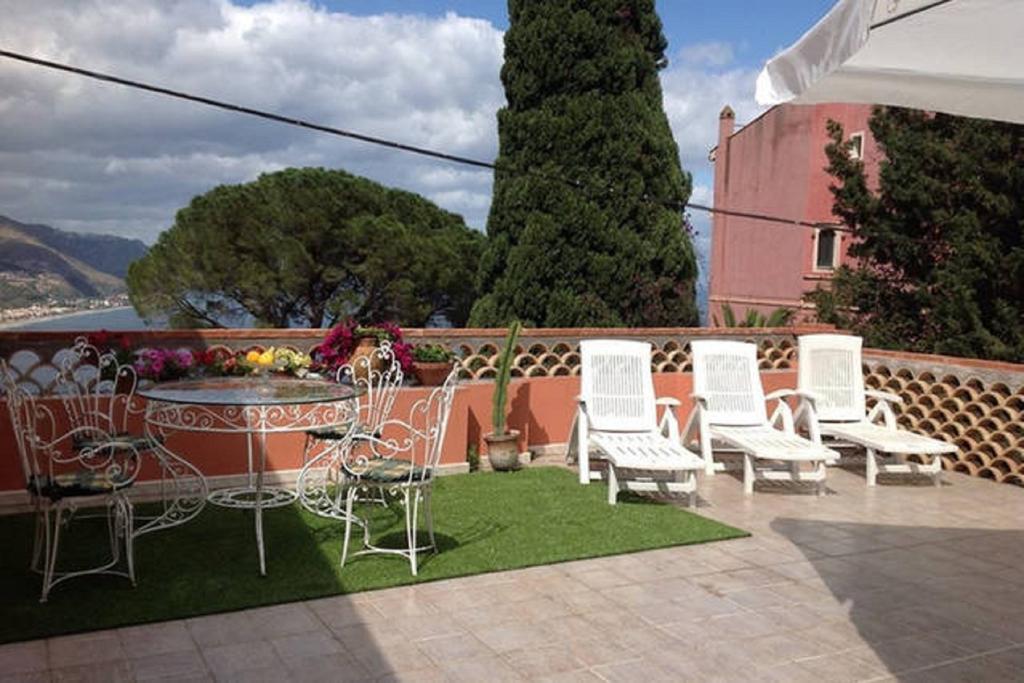Casa Lanfranchi Bed & Breakfast ตาออร์มินา ห้อง รูปภาพ