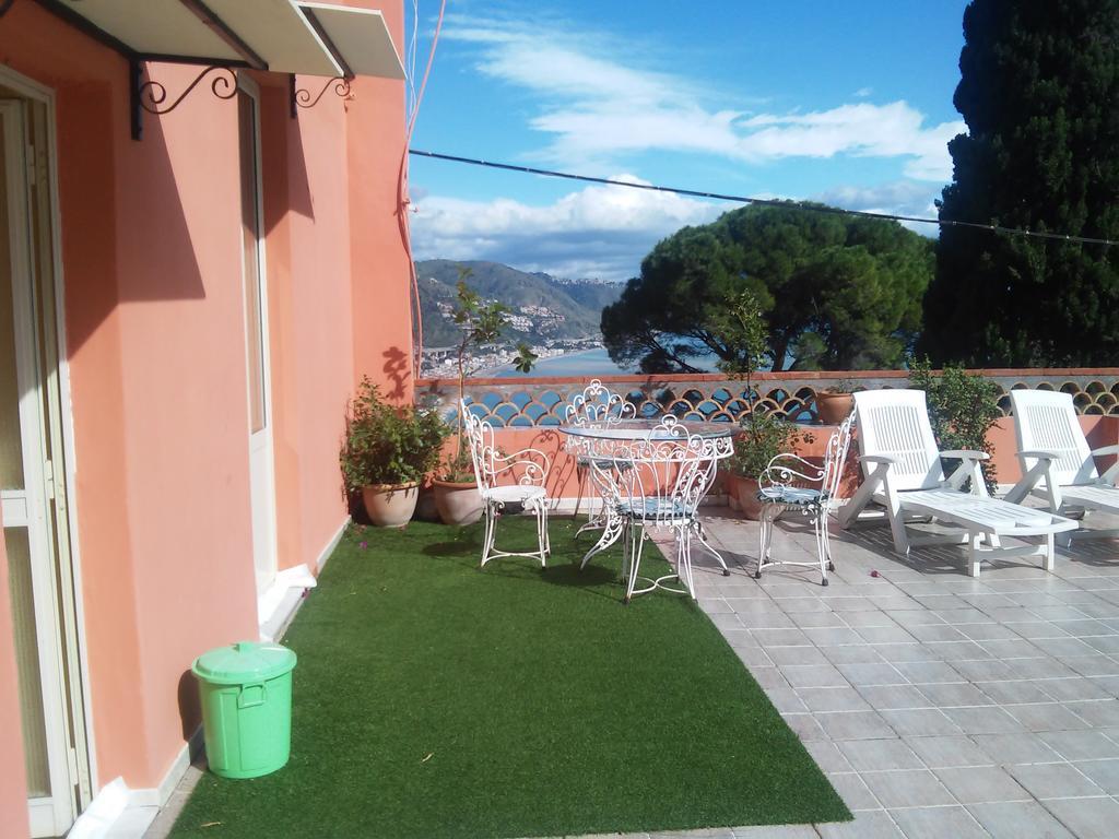 Casa Lanfranchi Bed & Breakfast ตาออร์มินา ภายนอก รูปภาพ