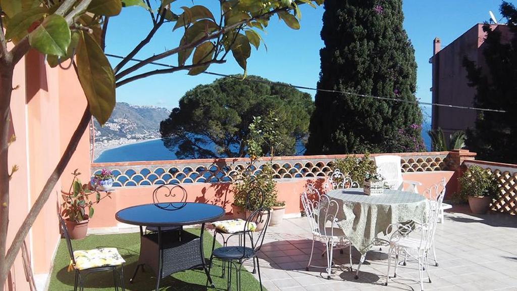 Casa Lanfranchi Bed & Breakfast ตาออร์มินา ภายนอก รูปภาพ
