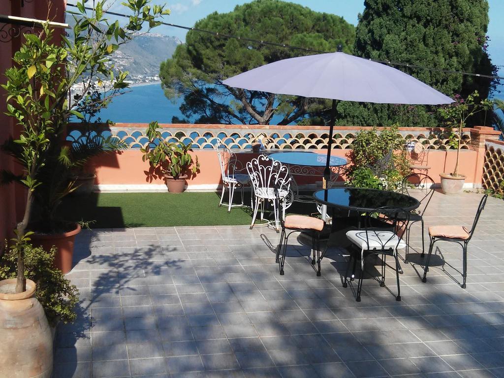 Casa Lanfranchi Bed & Breakfast ตาออร์มินา ภายนอก รูปภาพ