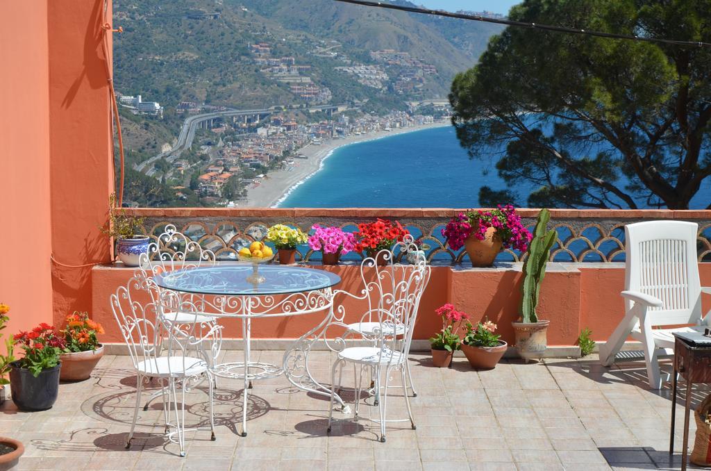 Casa Lanfranchi Bed & Breakfast ตาออร์มินา ภายนอก รูปภาพ