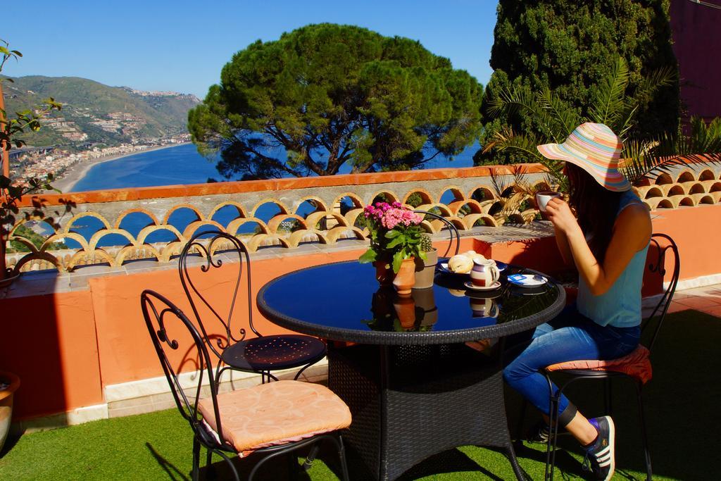Casa Lanfranchi Bed & Breakfast ตาออร์มินา ภายนอก รูปภาพ